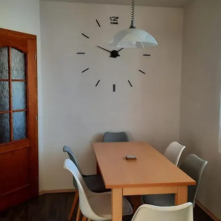 Apartment U Jirousu *