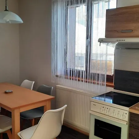 Apartment U Jirousu *